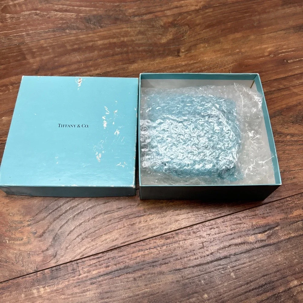 Tiffany & Co Jewelry Trinket Box Round Circle Pewter Blue Silver   AT&T Definity